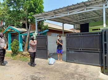 Direktorat Pamobvit Polda Lampung Bagikan Paket Sembako Kepada Wartawan yang Sedang Isoman